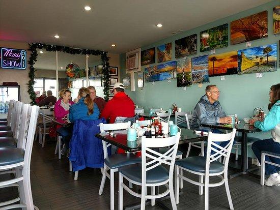 Mary's Harborview Cafe